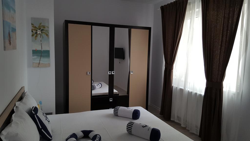 Alex Apartments Năvodari Екстериор снимка